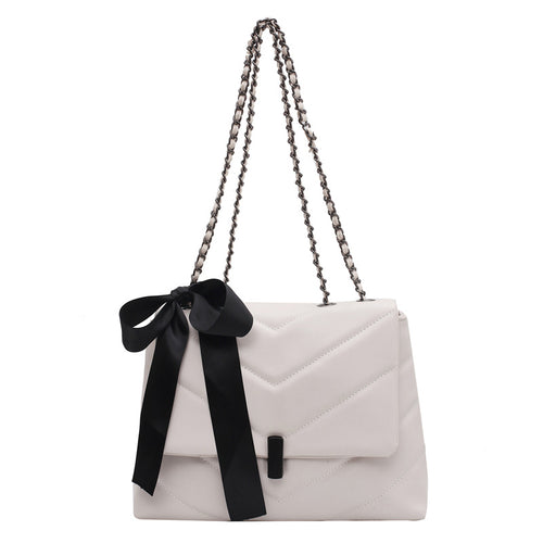MegTurn Élise Quilted Chain Bag