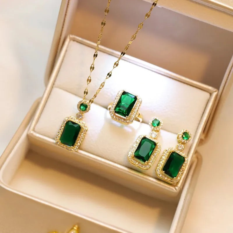 Emerald Grace Jewelry Set – Timeless Ethnic Elegance